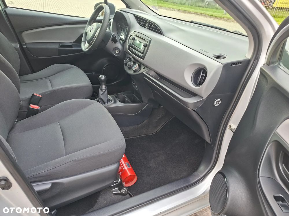 Toyota Yaris - 16