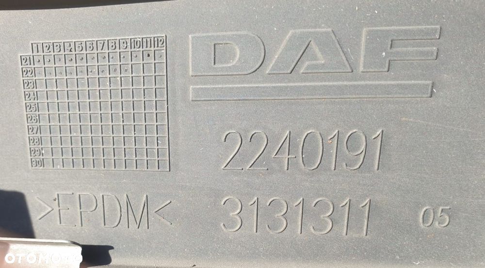 GRILL ATRAPA MASKA WLOT POWIETRZA DAF XG XF XG+ 2240190  2240191  3131310  3131311 - 5