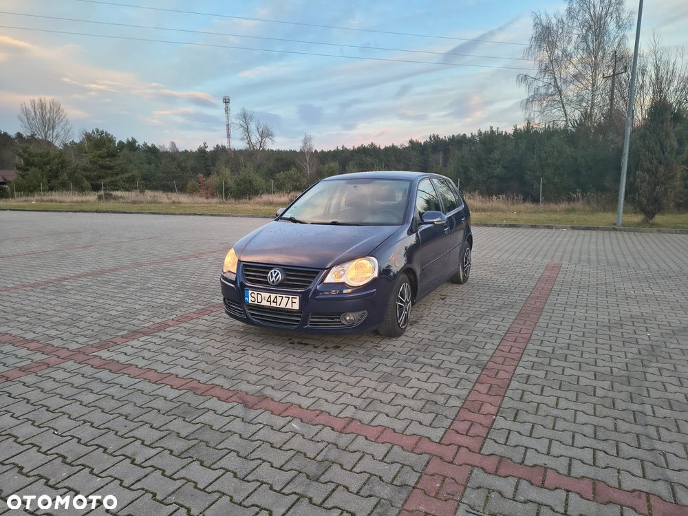 Volkswagen Polo 1.4 16V Trendline - 4