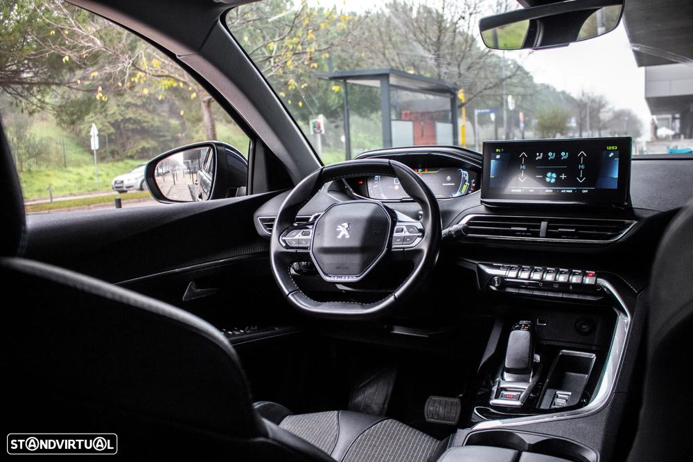 Peugeot 3008 1.6 Hybrid Allure e-EAT8 - 32