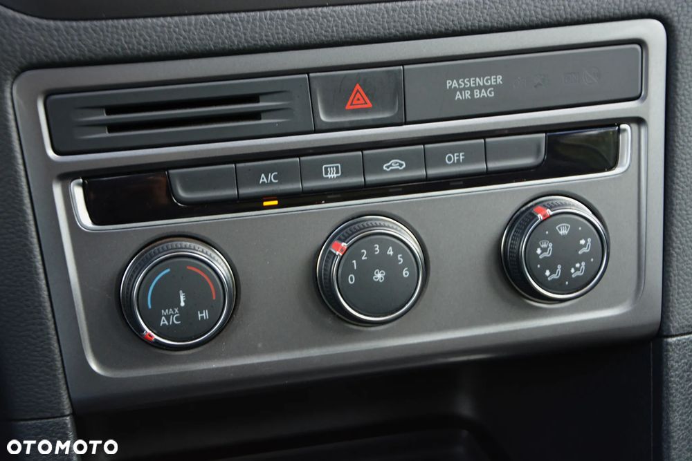 Volkswagen Golf Sportsvan - 25