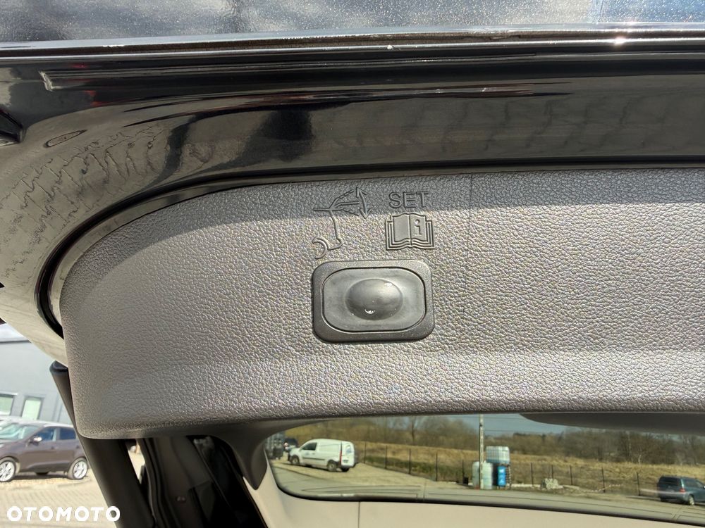 Ford Kuga 2.0 TDCi 4x4 Titanium - 12