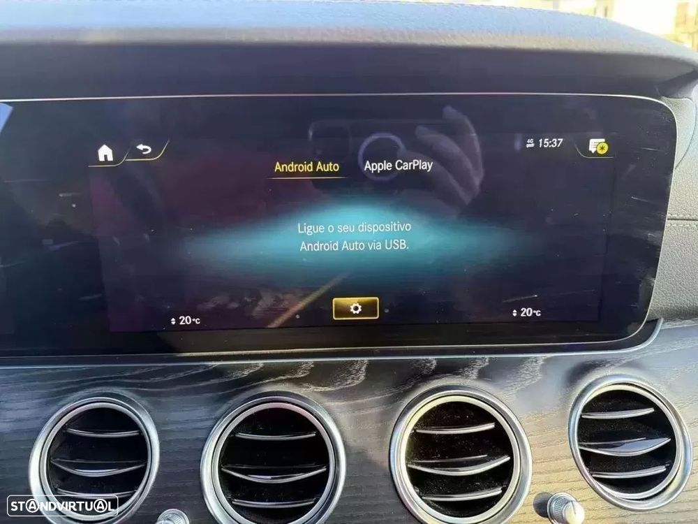 Mercedes-Benz E 300 de 4Matic 9G-TRONIC AMG Line - 26