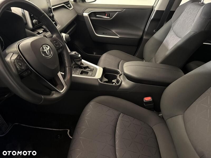 Toyota RAV4 - 11