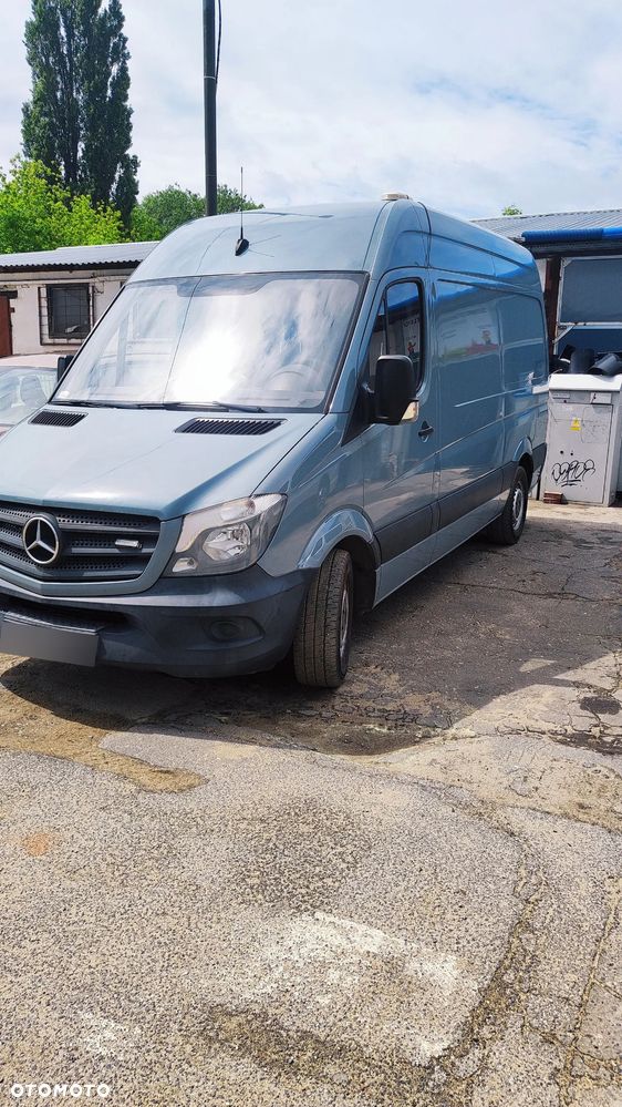 Mercedes-Benz Sprinter - 1