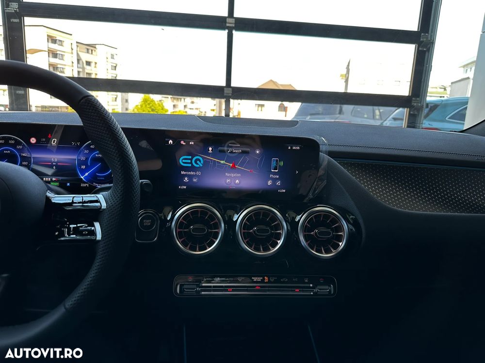 Mercedes-Benz EQA - 16