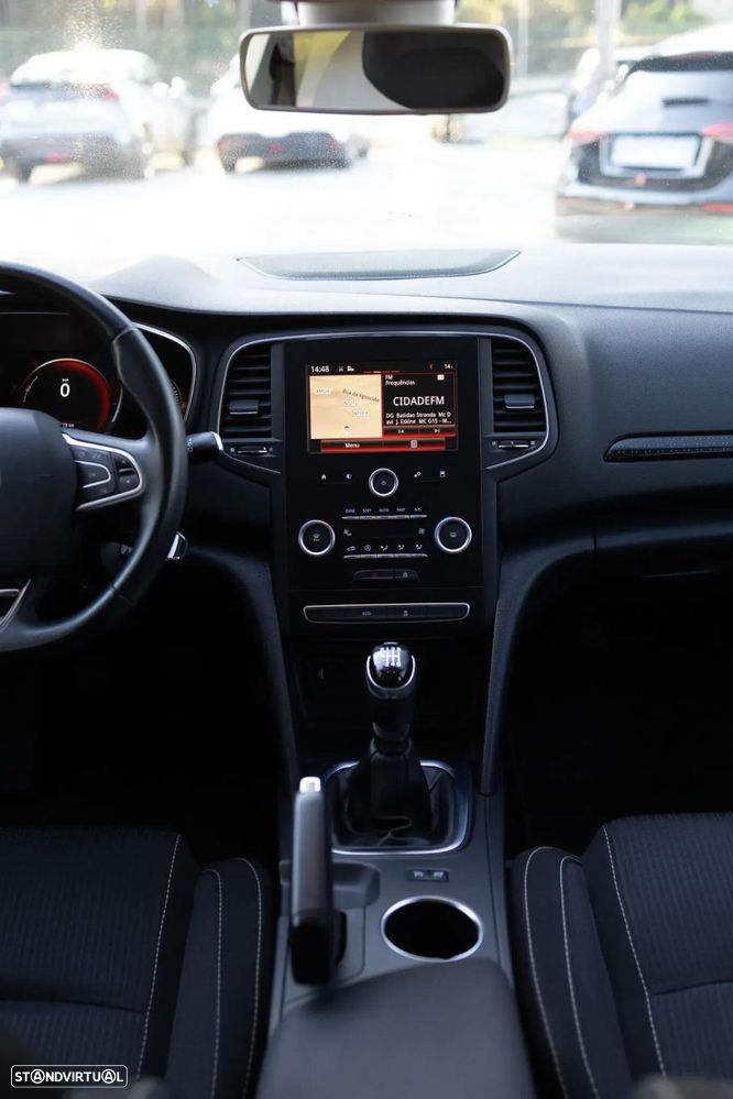 Renault Mégane Sport Tourer - 16