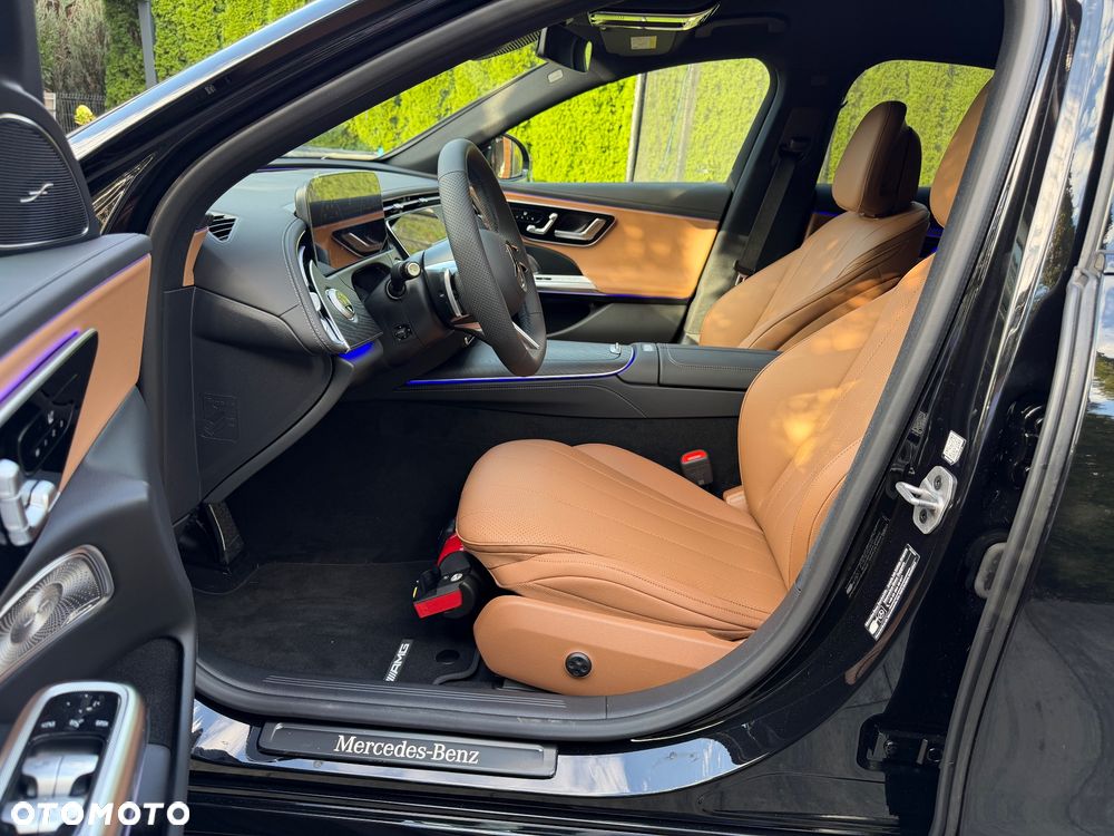 Mercedes-Benz Klasa E 220 d 4-Matic AMG - 25