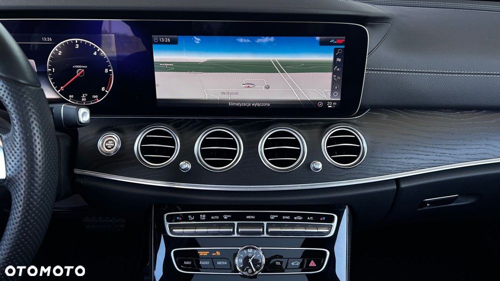 Mercedes-Benz Klasa E 220 d 4-Matic AMG - 19
