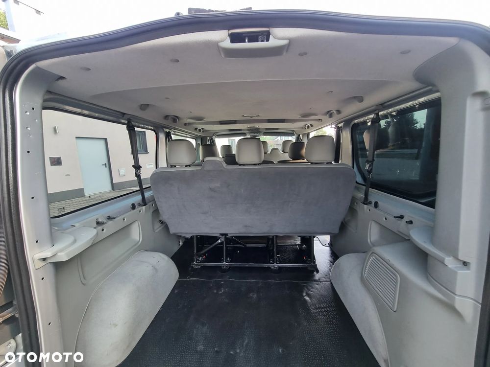 Opel Vivaro - 28