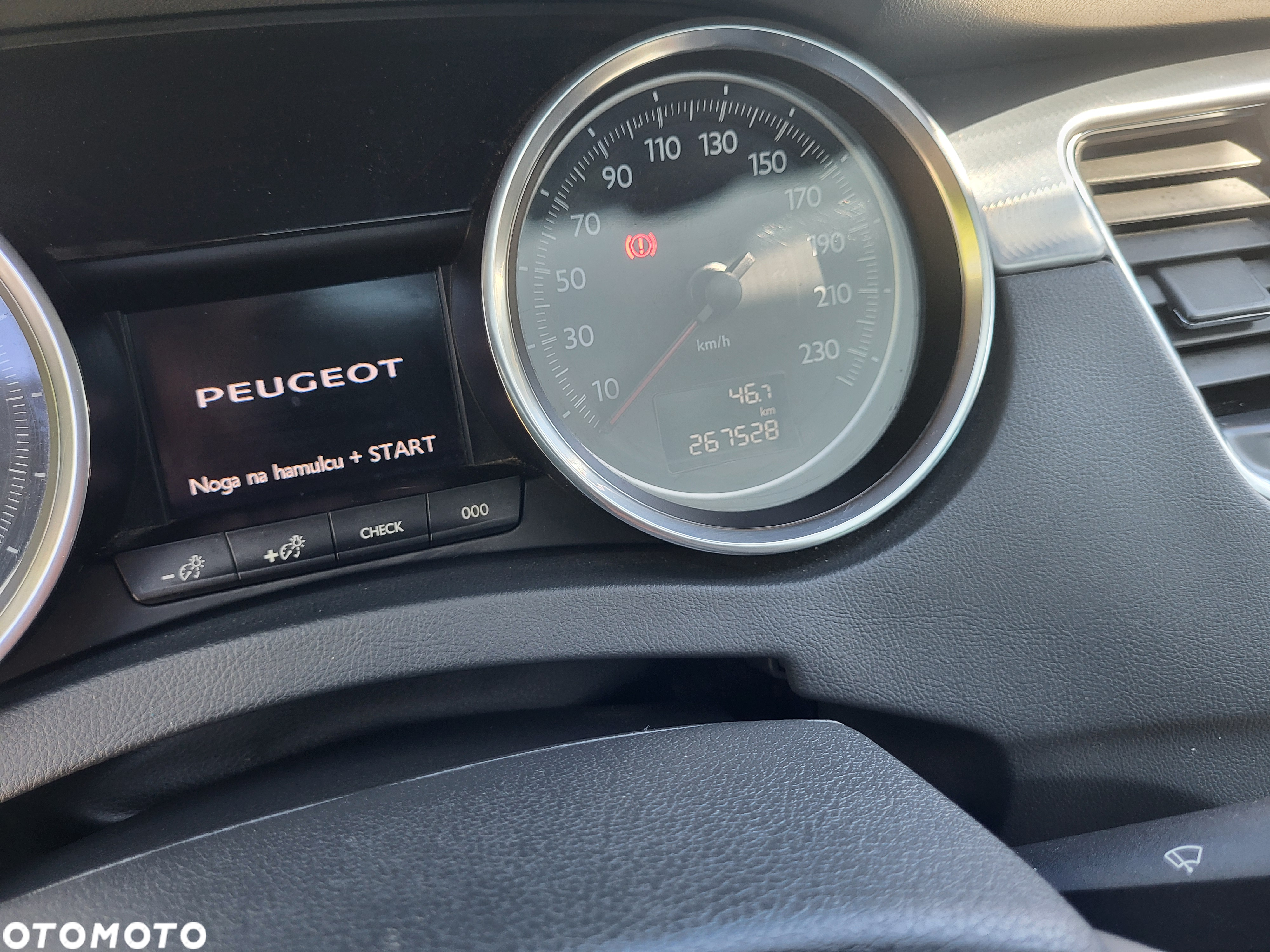 Peugeot 508 RXH 2.0 HDi HYbrid4 - 7