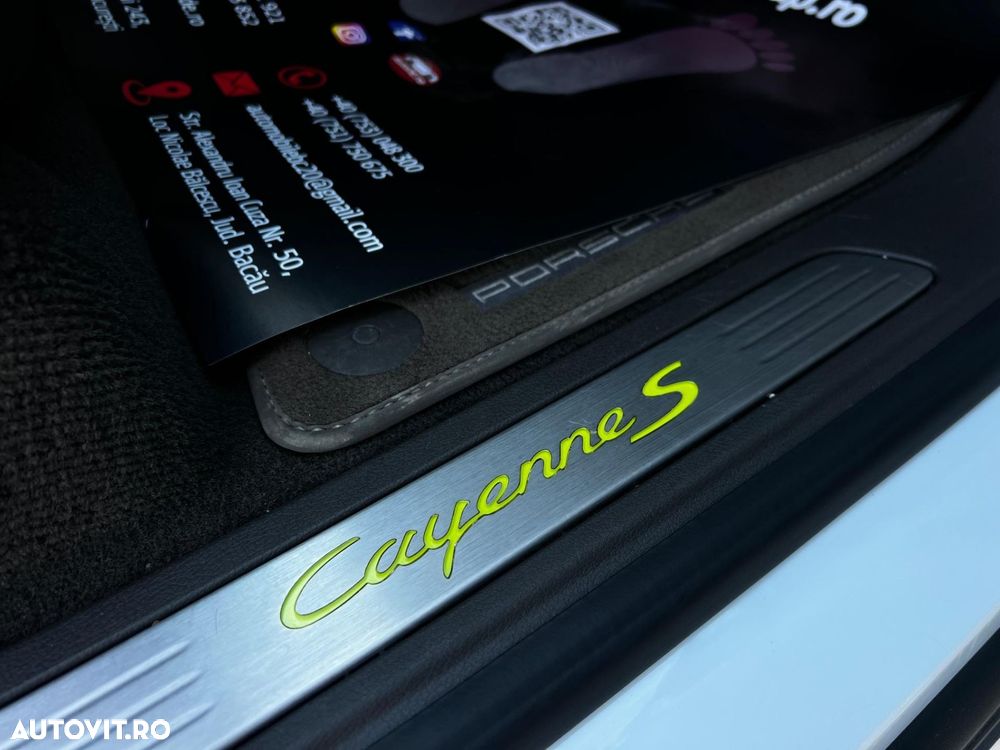 Porsche Cayenne - 14