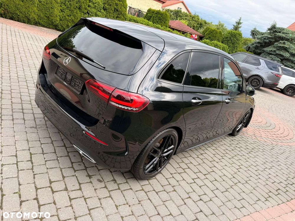 Mercedes-Benz Klasa B 250 4-Matic AMG Line 7G-DCT - 24