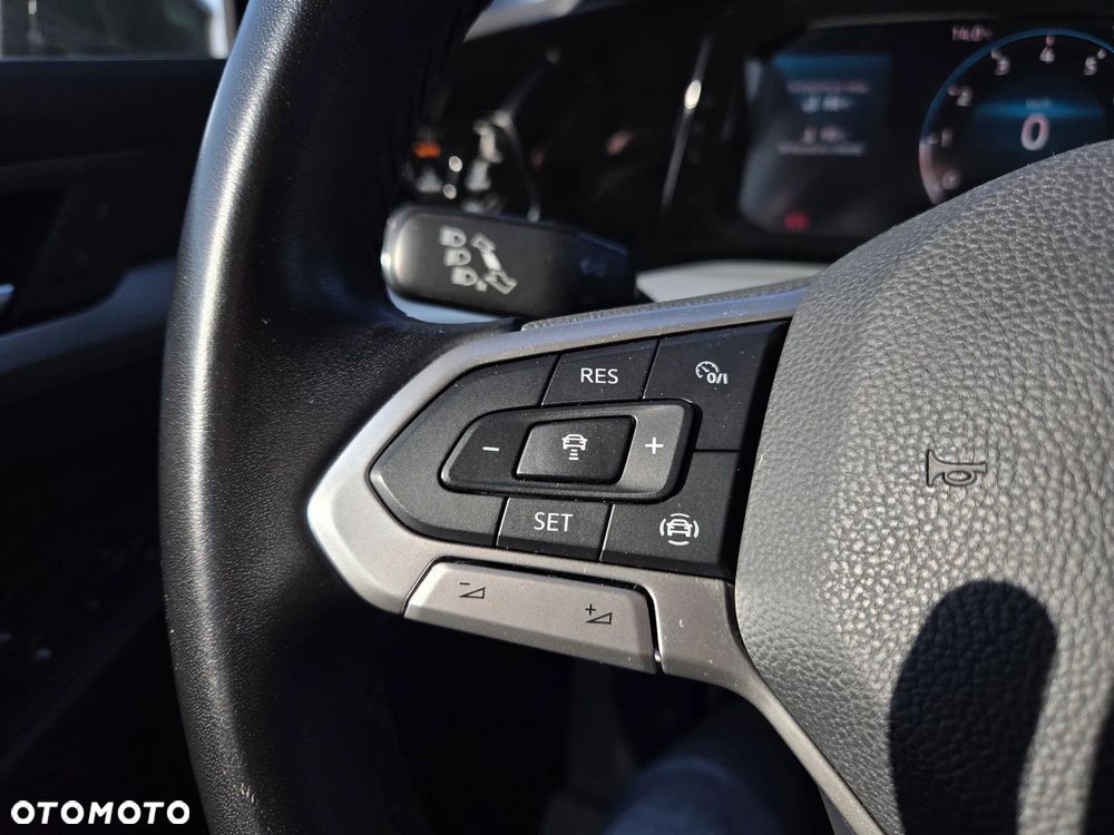 Volkswagen Golf - 19