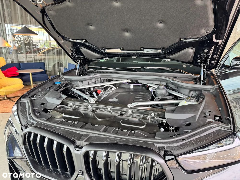 BMW X6 - 24