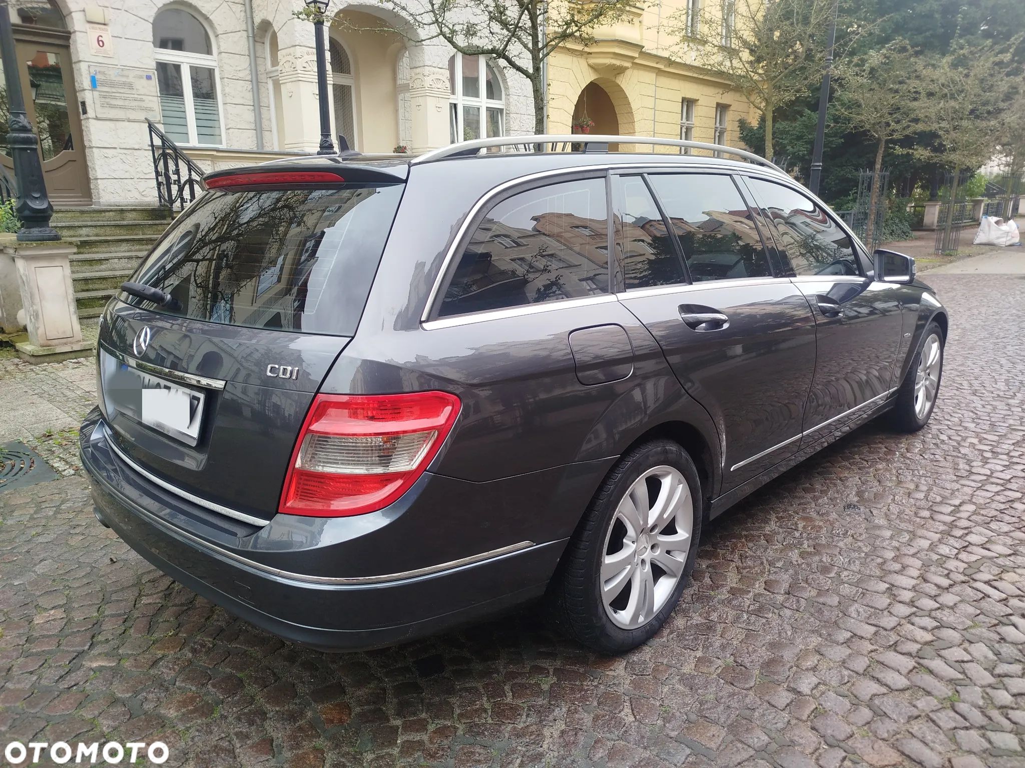 Mercedes-Benz Klasa C 220 T CDI DPF Automatik Avantgarde - 1