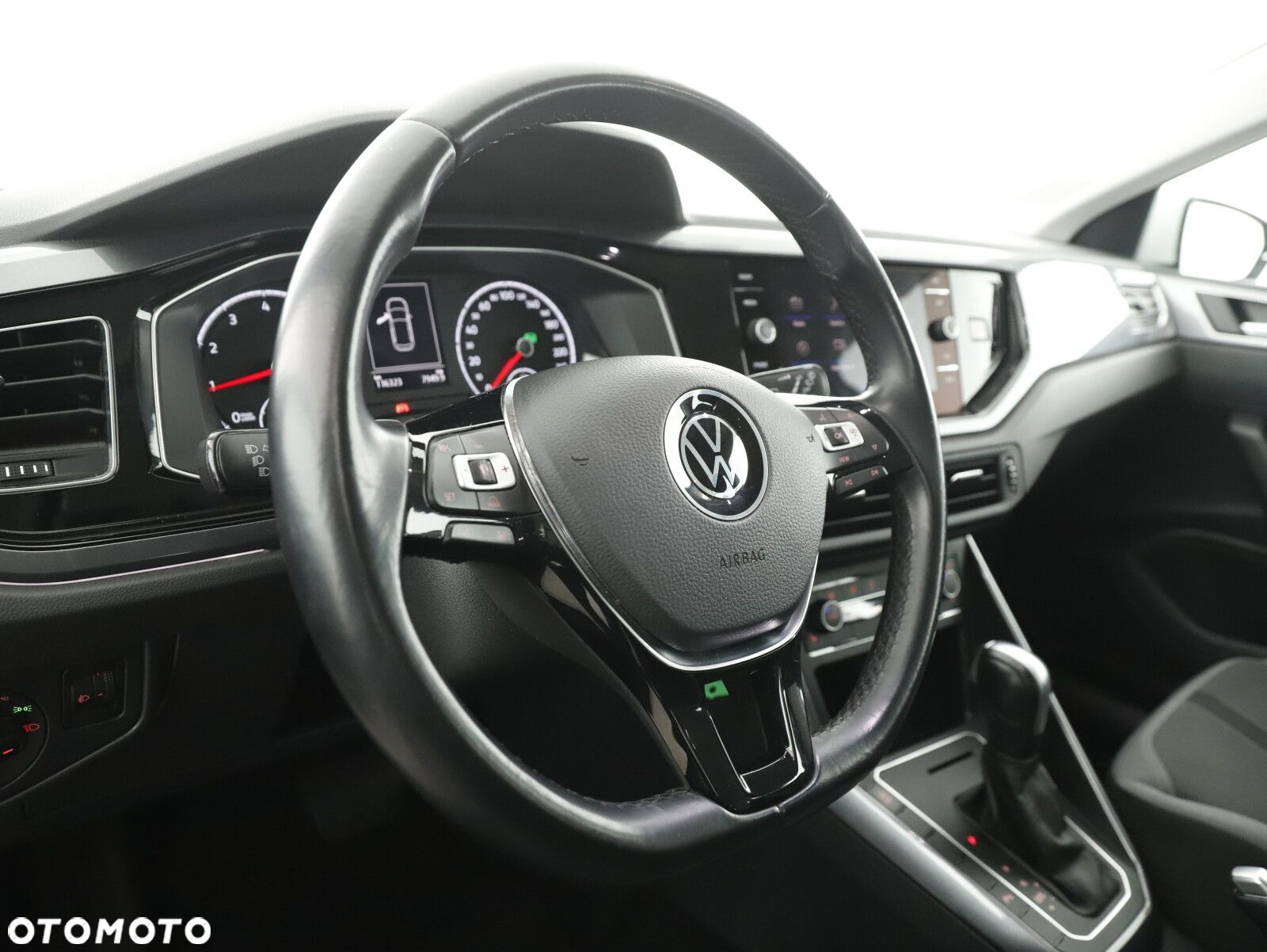 Volkswagen Polo 1.0 TSI Highline DSG - 15