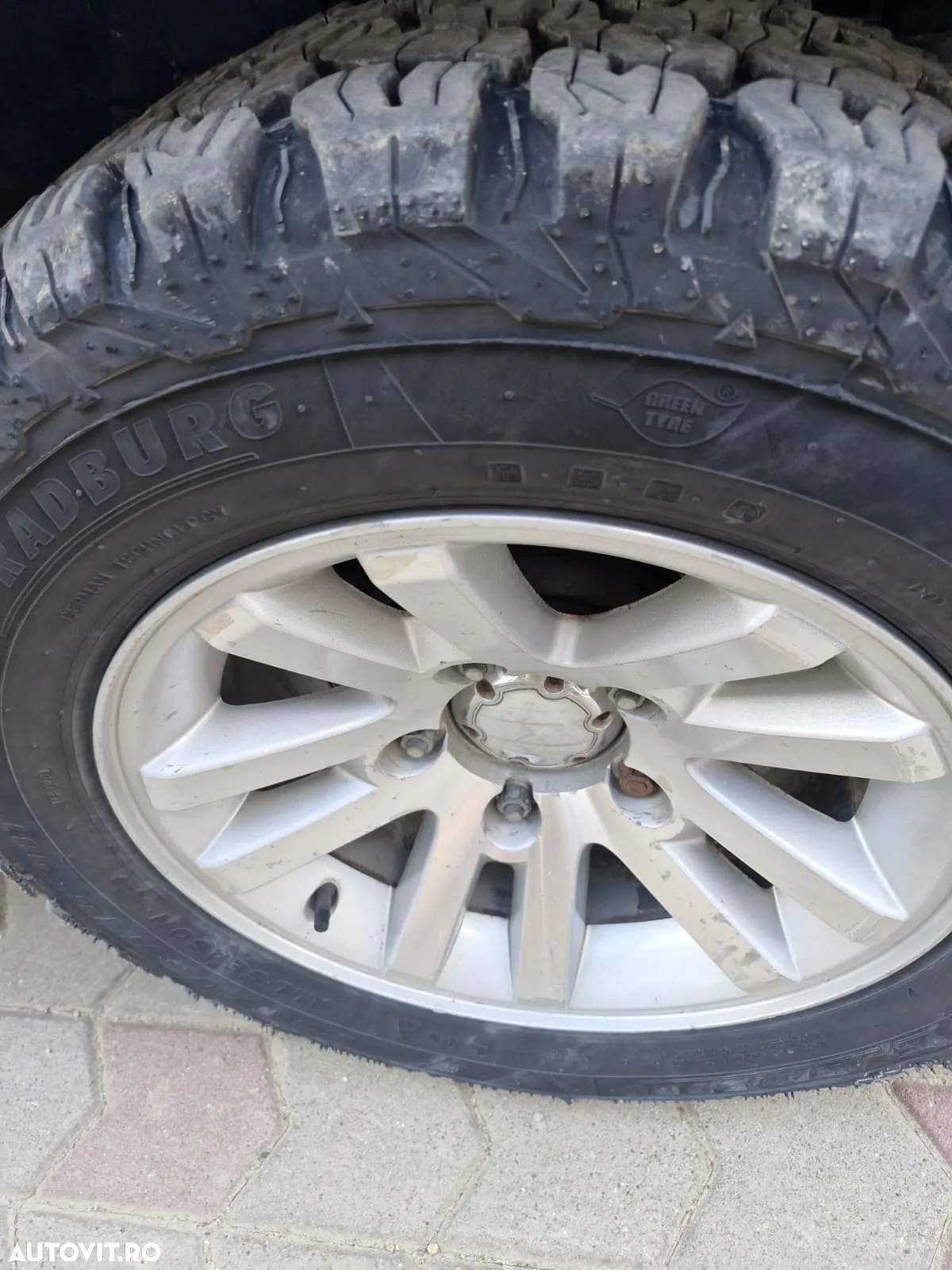 Suzuki Grand Vitara 2.0 TD - 9
