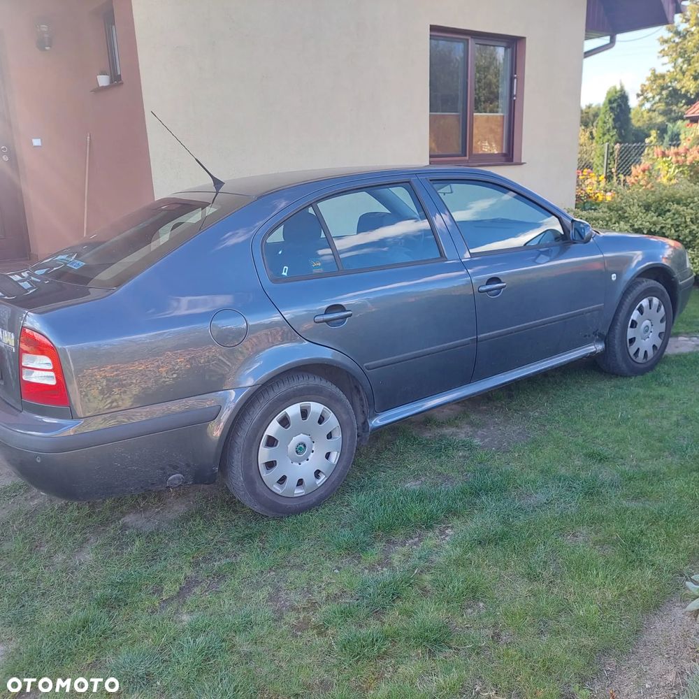 Skoda Octavia 1.6 Tour - 2