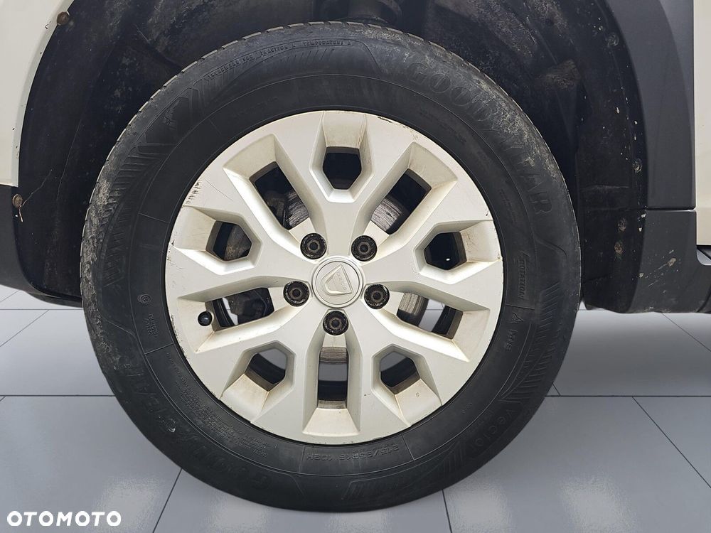 Dacia Duster 1.5 Blue dCi Comfort 4WD - 37