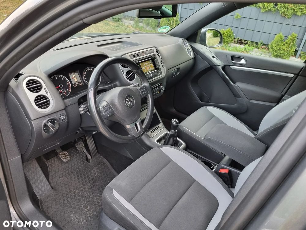 Volkswagen Tiguan 2.0 TDI 4Mot Perfectline R-Style - 10