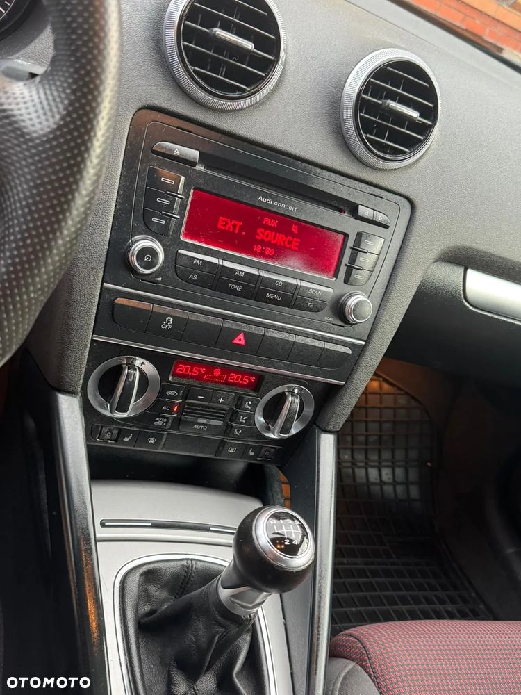 Audi A3 Sportback 1.6 TDI Ambiente - 6
