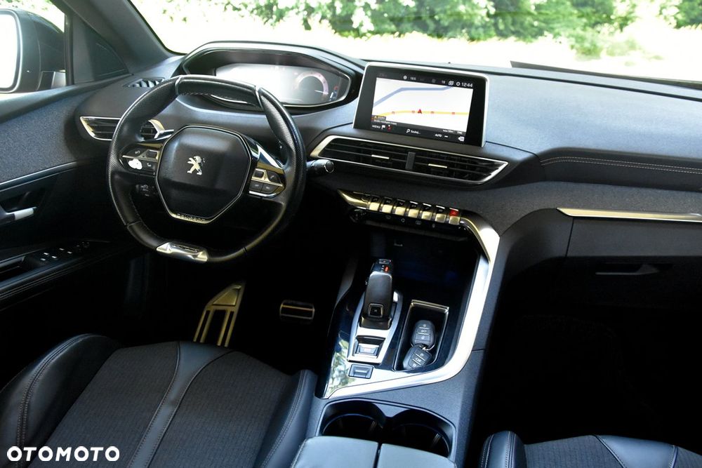 Peugeot 5008 THP 165 EAT6 Allure - 23