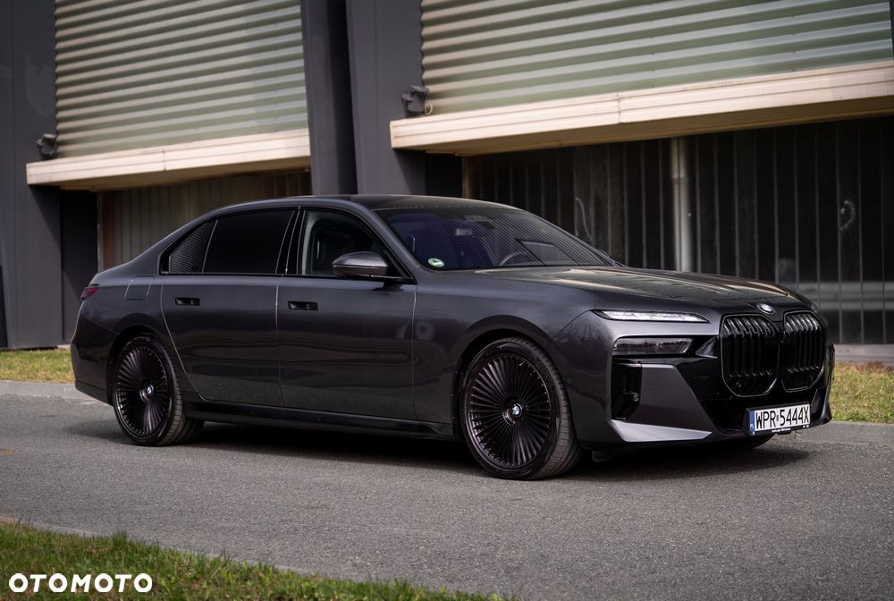 BMW Seria 7 740d xDrive mHEV Nero Lusso Edition sport - 3