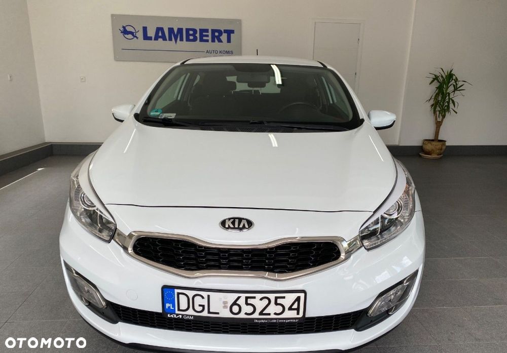 Kia Ceed - 3