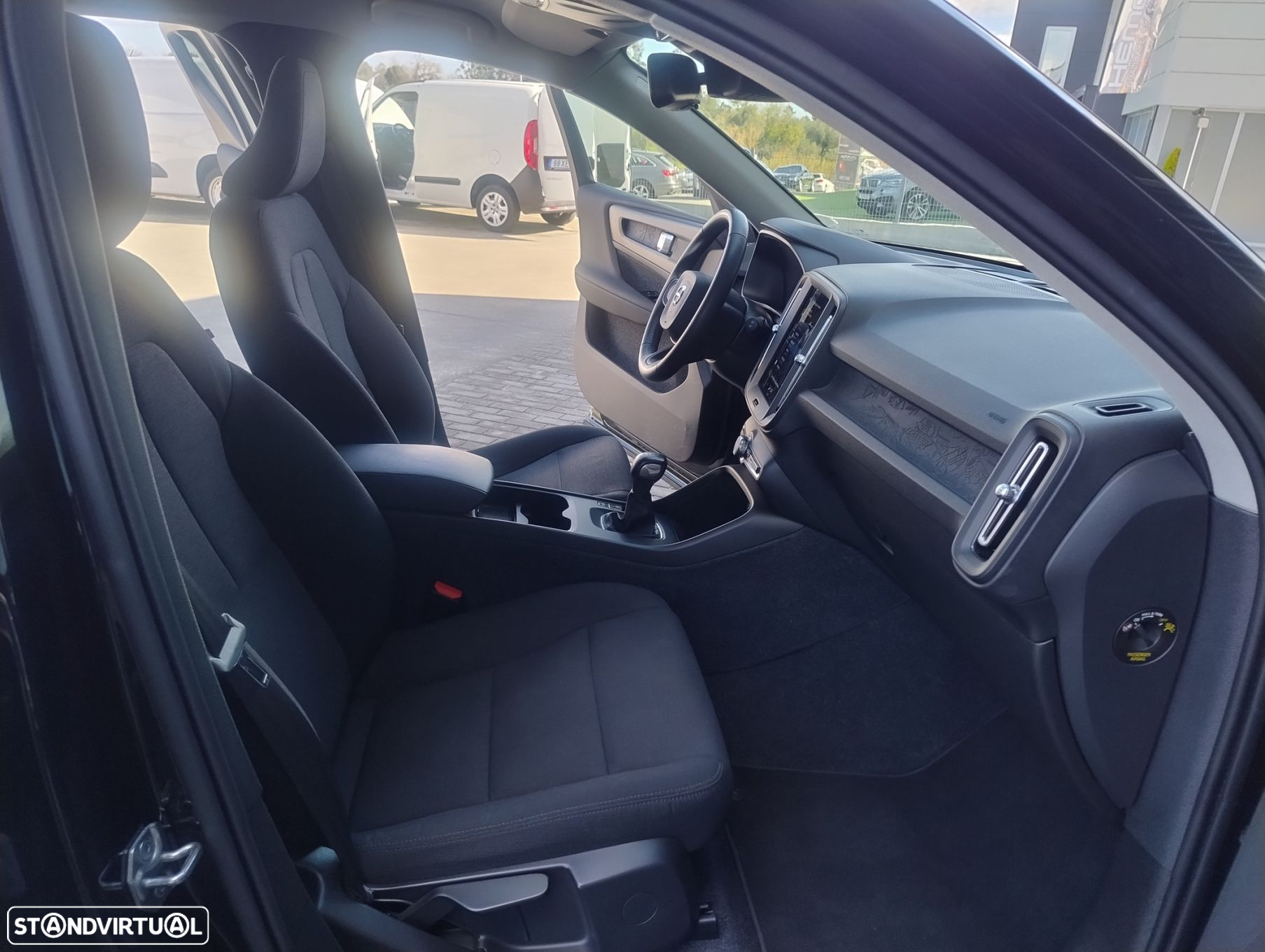 Volvo XC 40 1.5 T2 Momentum - 18