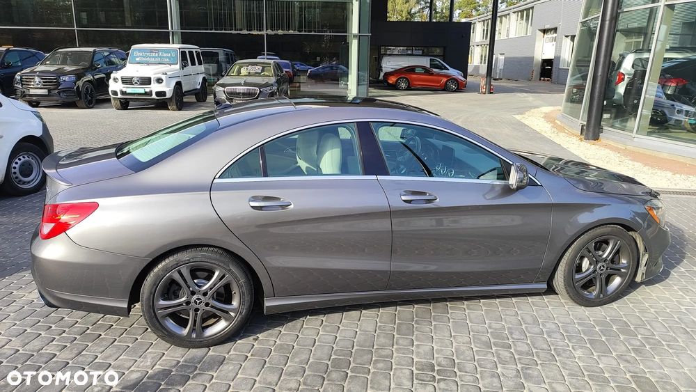 Mercedes-Benz CLA 250 4Matic 7G-DCT Sport - 9