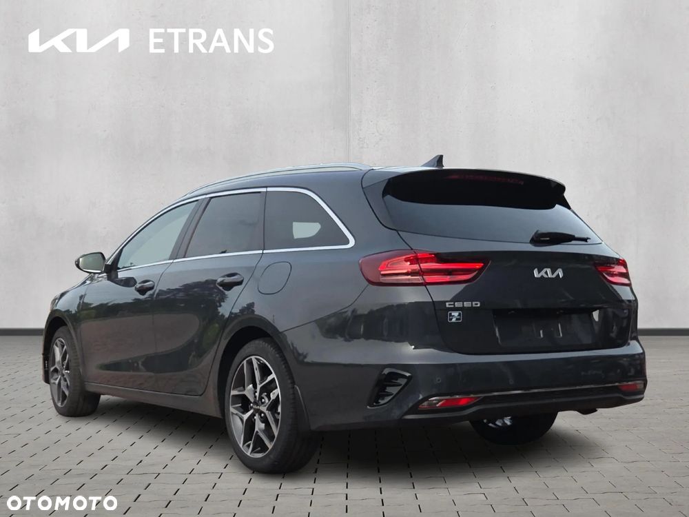 Kia Ceed 1.5 T-GDI Tribute - 3