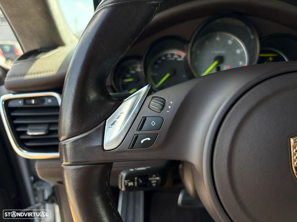 Porsche Panamera S Hybrid - 19