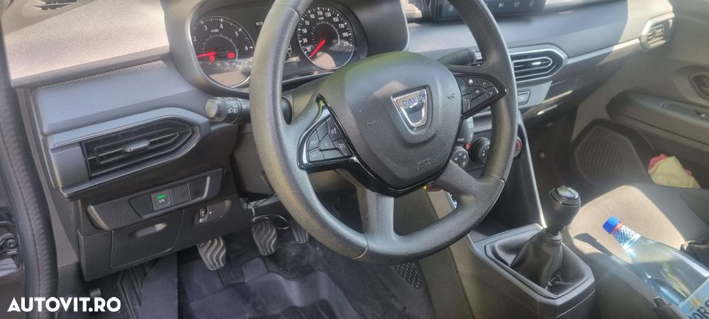 Dacia Logan TCe 90 MT6 Comfort - 16