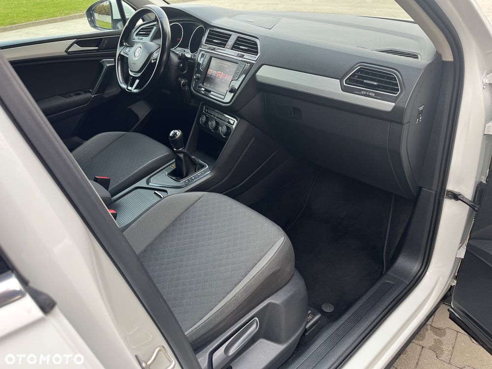 Volkswagen Tiguan 2.0 TDI SCR 4Motion (BlueMotion Tech) Comfortline - 8