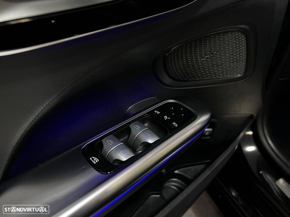 Mercedes-Benz C 300 e AMG Line - 49