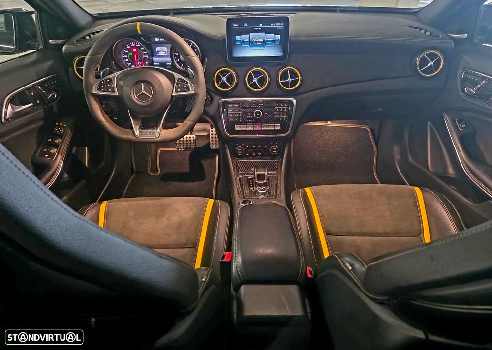 Mercedes-Benz A 45 AMG 4-Matic - 10