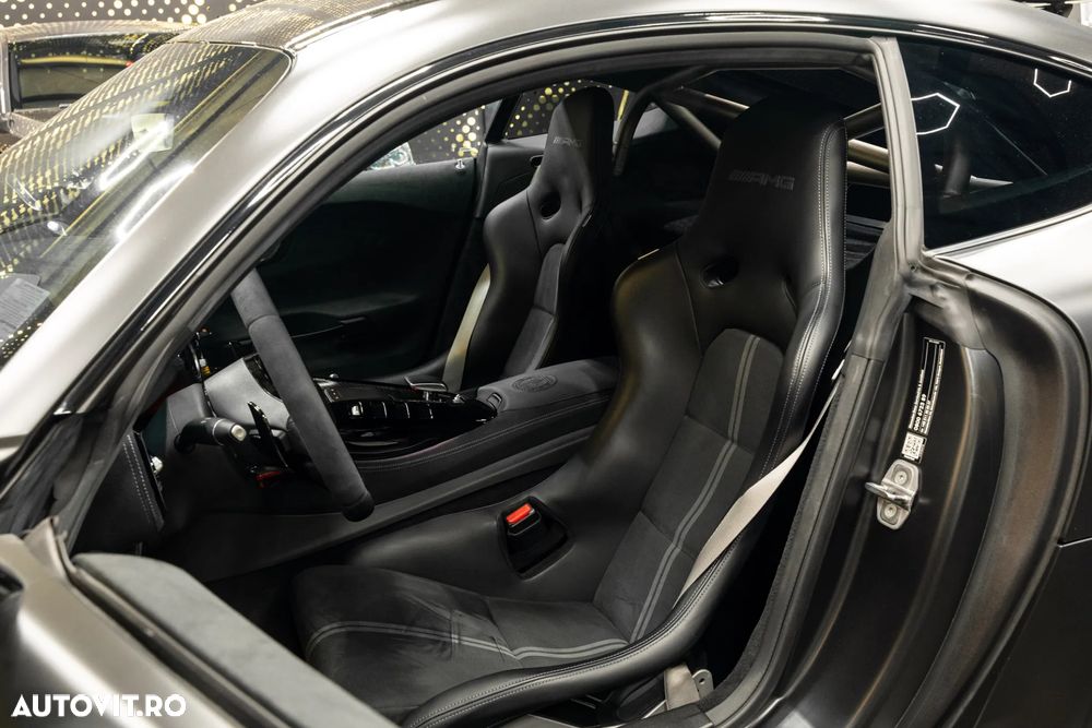 Mercedes-Benz AMG GT - 18