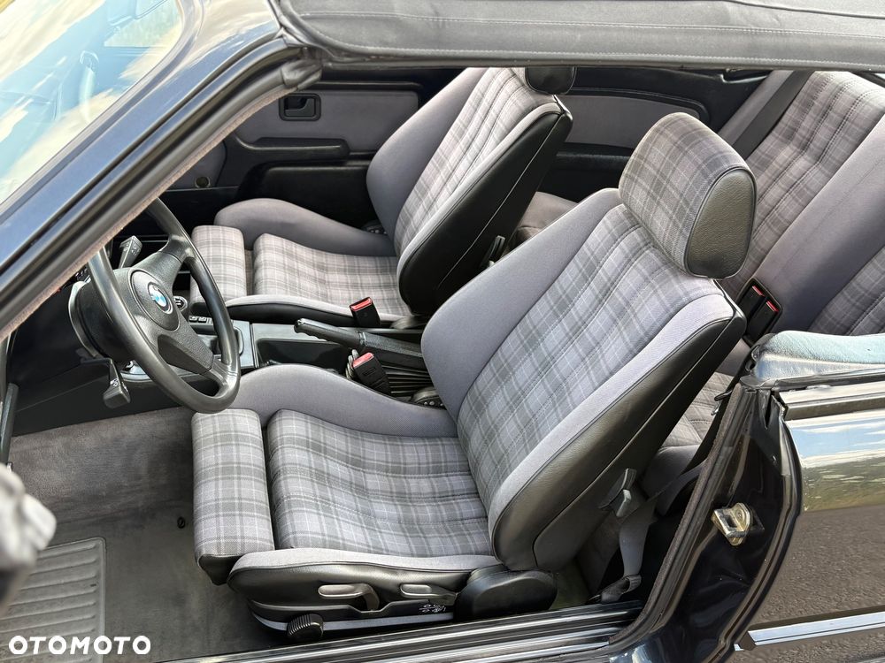 BMW Seria 3 320i - 13