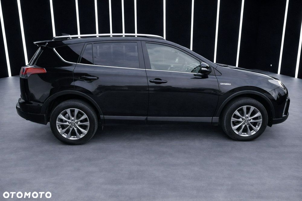 Toyota RAV4 - 4