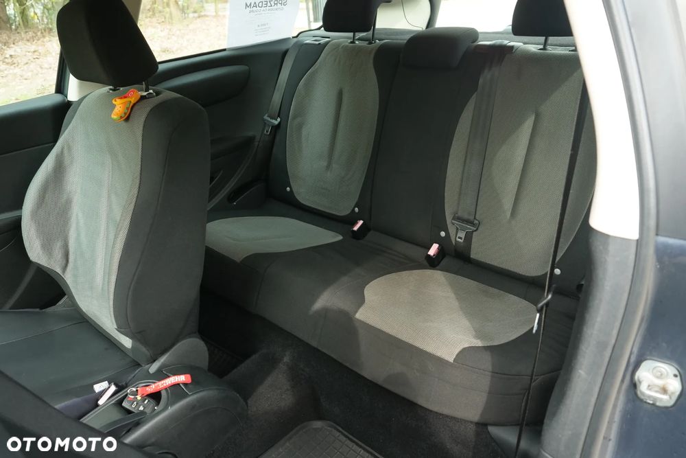 Citroën C4 1.6 16V VTR - 12