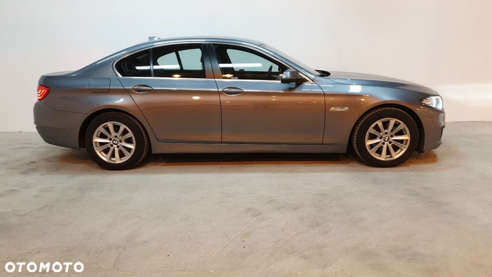 BMW Seria 5 520d xDrive - 3