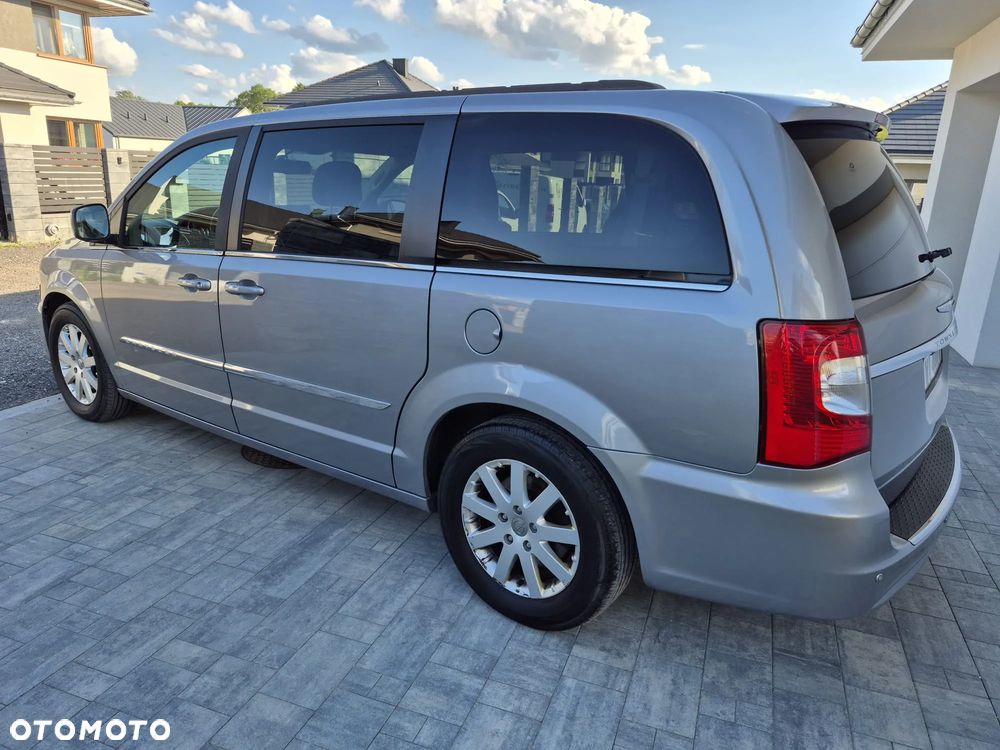 Chrysler Town & Country 3.6 Touring - 9