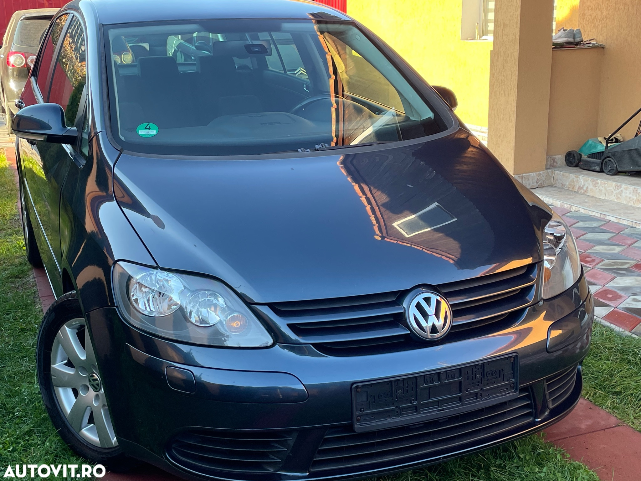 Volkswagen Golf Plus 1.9 TDI Comfortline - 29