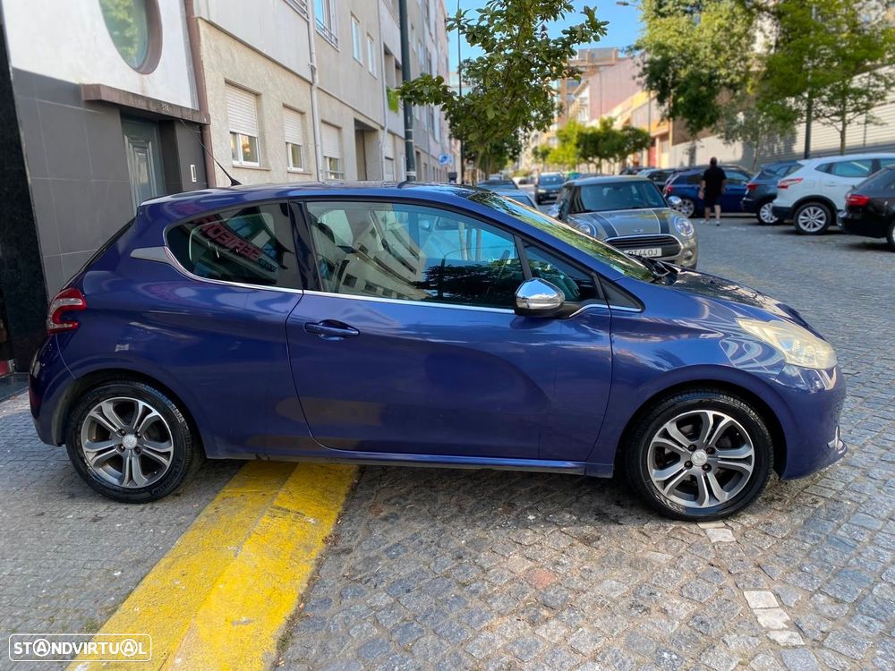 Peugeot 208 1.4 HDi Active - 4