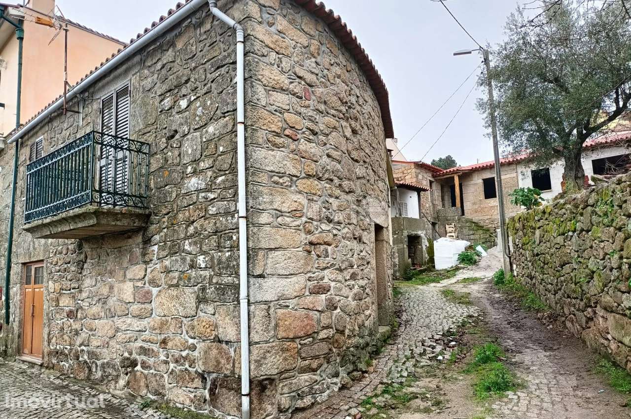 Moradia Rústica T2 em Paredes da Beira - Viseu - Grande imagem: 3/21