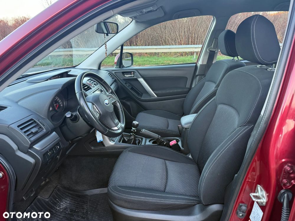 Subaru Forester 2.0D Exclusive - 12