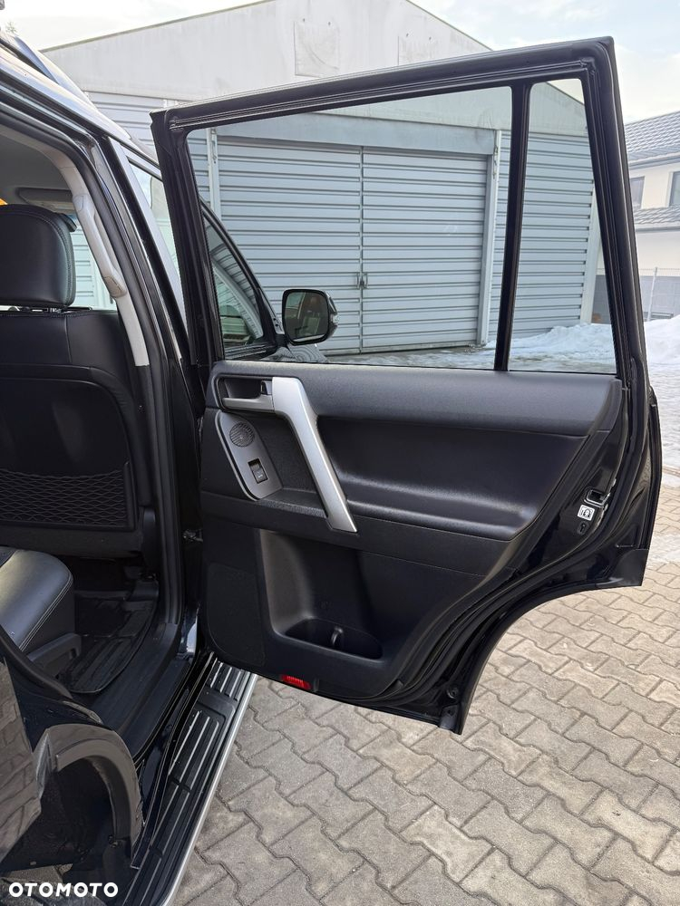Toyota Land Cruiser LC 2.8 D-4D Invincible - 11