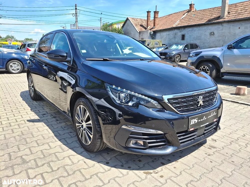 Peugeot 308 1.2 L PureTech Turbo Allure - 2