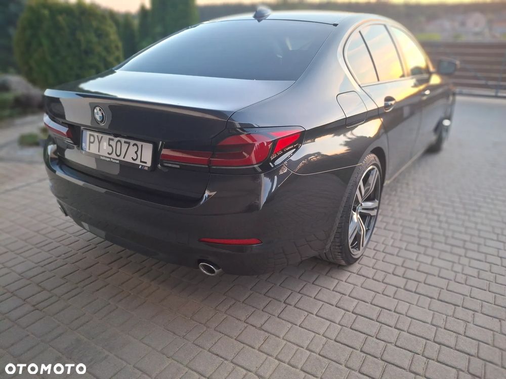 BMW Seria 5 520d Efficient Dynamics Edition - 6
